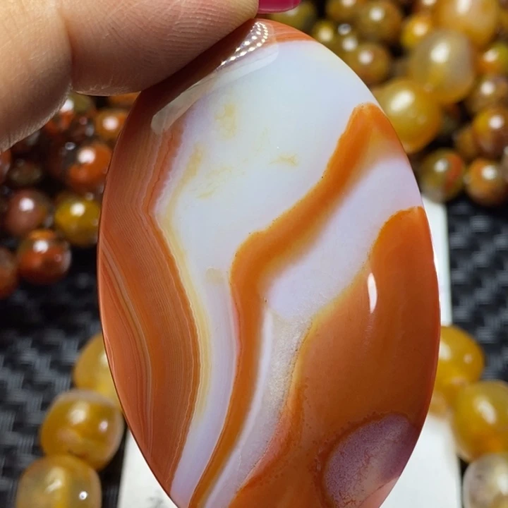 玛瑙/玉髓颈饰未镶嵌