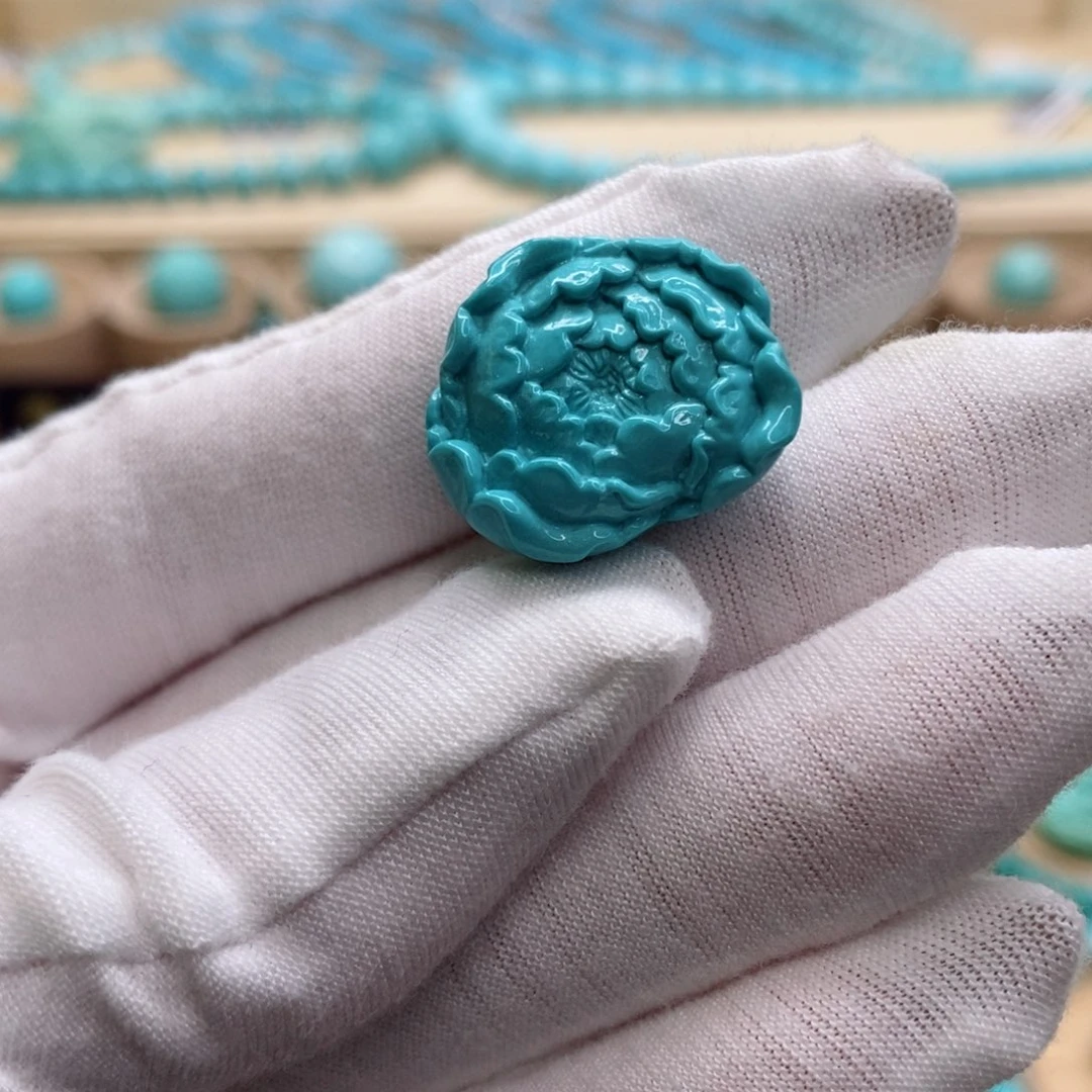 绿松石未镶嵌珠宝奇石