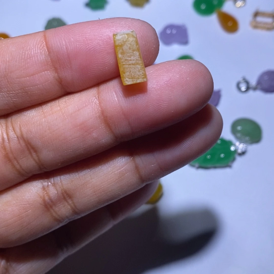 颈饰未镶嵌翡翠别****儿