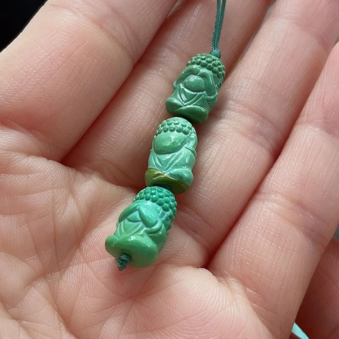 绿松石颈饰未镶嵌