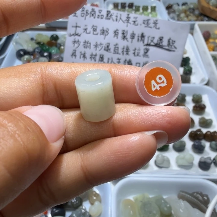 和田玉未镶嵌珠宝奇石