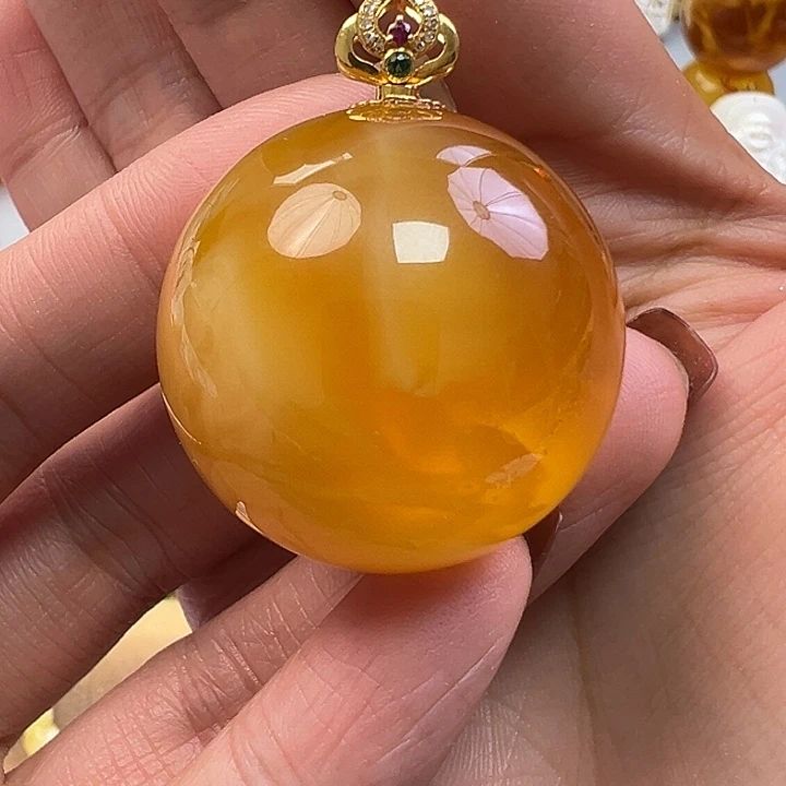 蜜蜡未镶嵌珠宝奇石