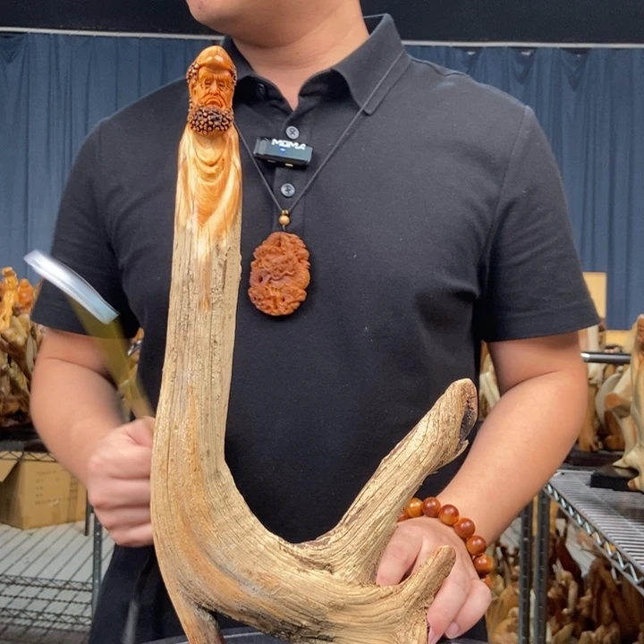 柏木（崖柏）随型摆件