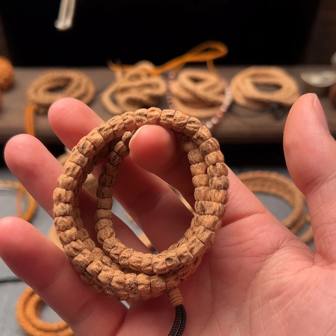 Y***柏香籽/百香籽吊坠