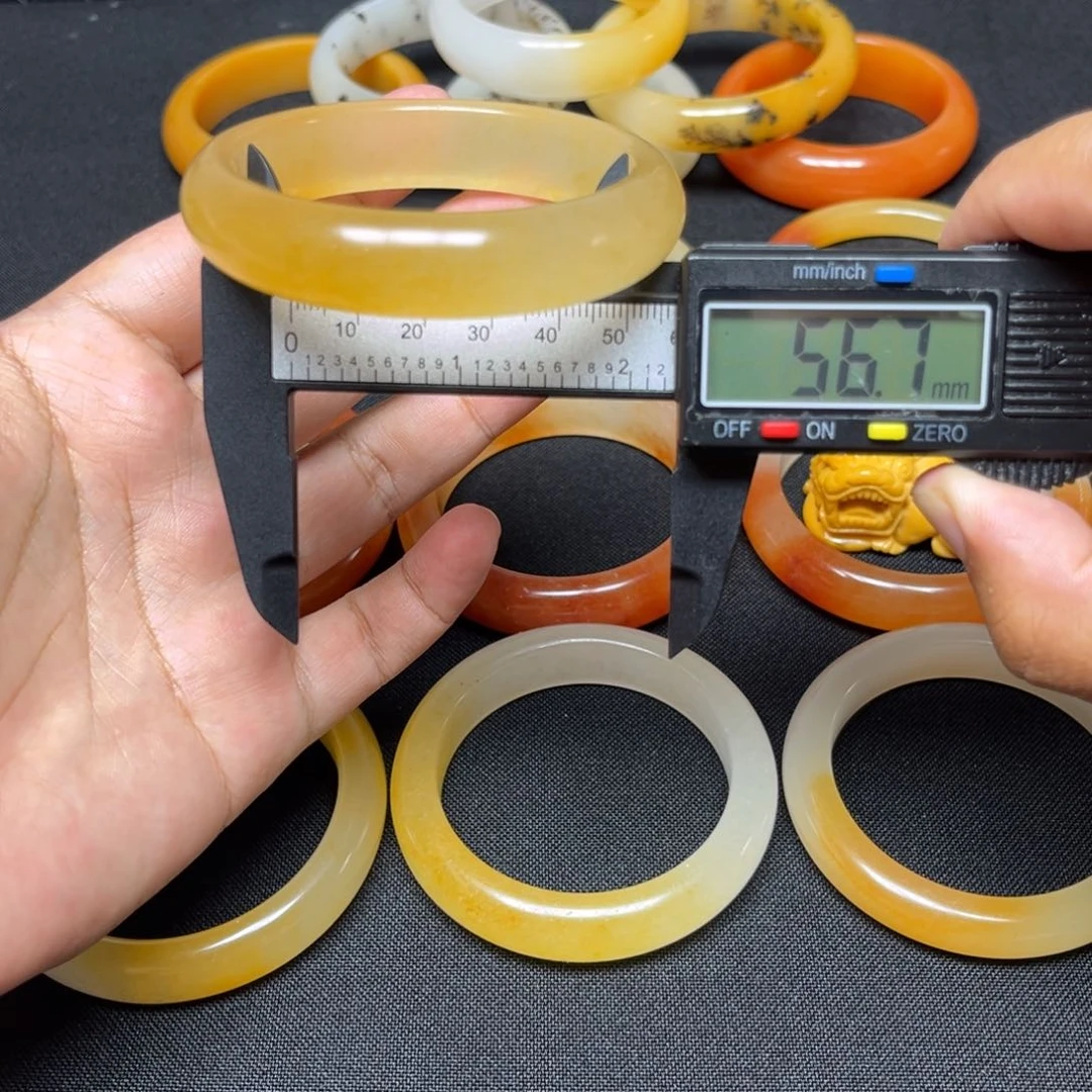 石英质玉（黄龙玉）未镶嵌手镯