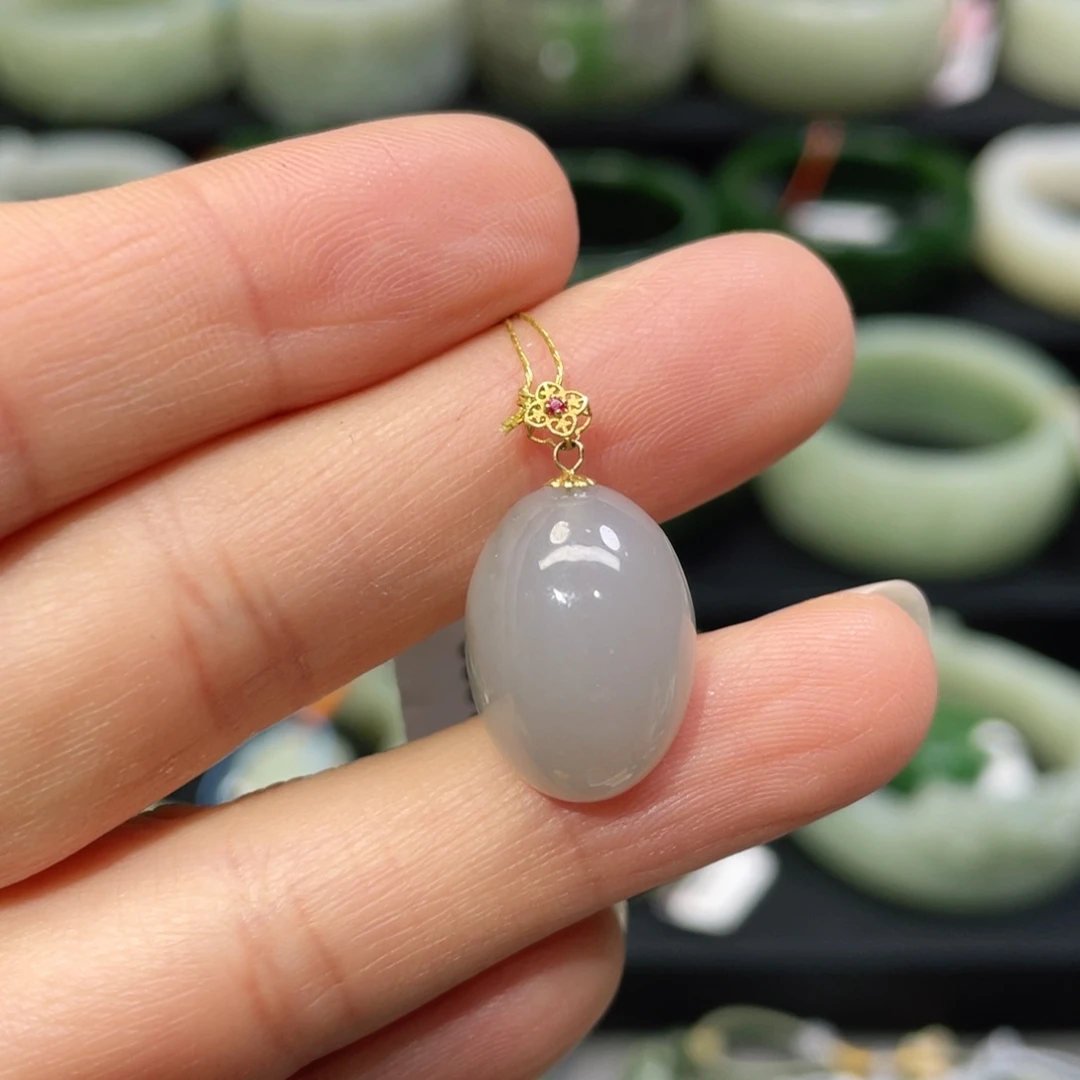 吊坠(不含链)18K金镶嵌和田玉