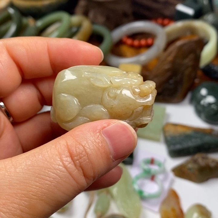 岫岩河磨玉（透闪石质玉）未镶嵌手链