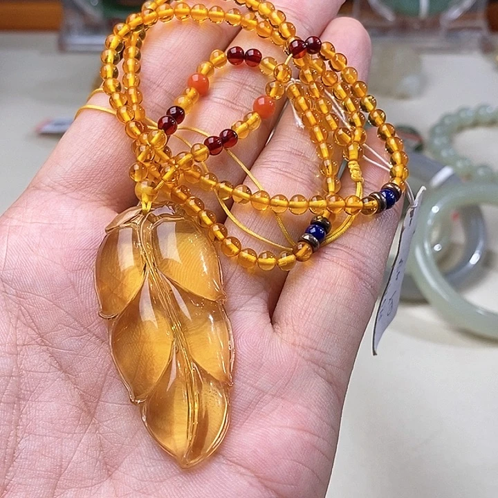 未镶嵌琥珀裸石金枝玉叶