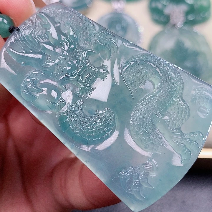 【闪购商品】翡翠颈饰未镶嵌天然翡翠