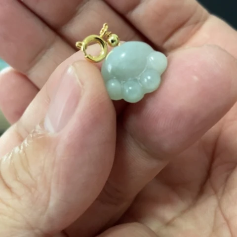 翡翠颈饰未镶嵌猫爪