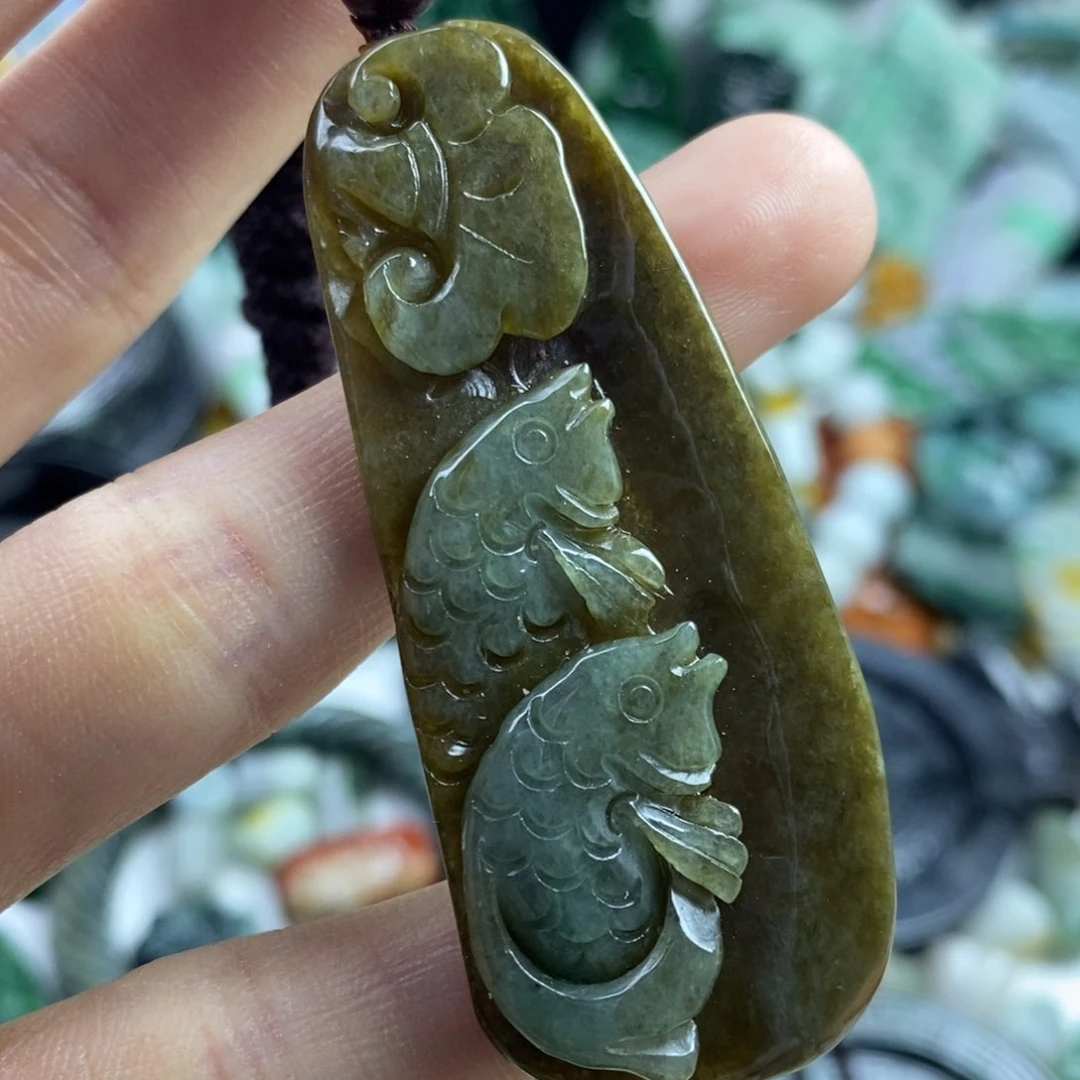 翡翠颈饰未镶嵌吊坠