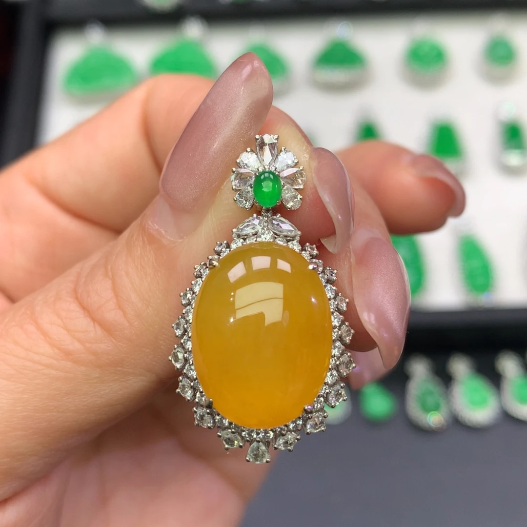 翡翠18K金镶嵌吊坠(不含链)