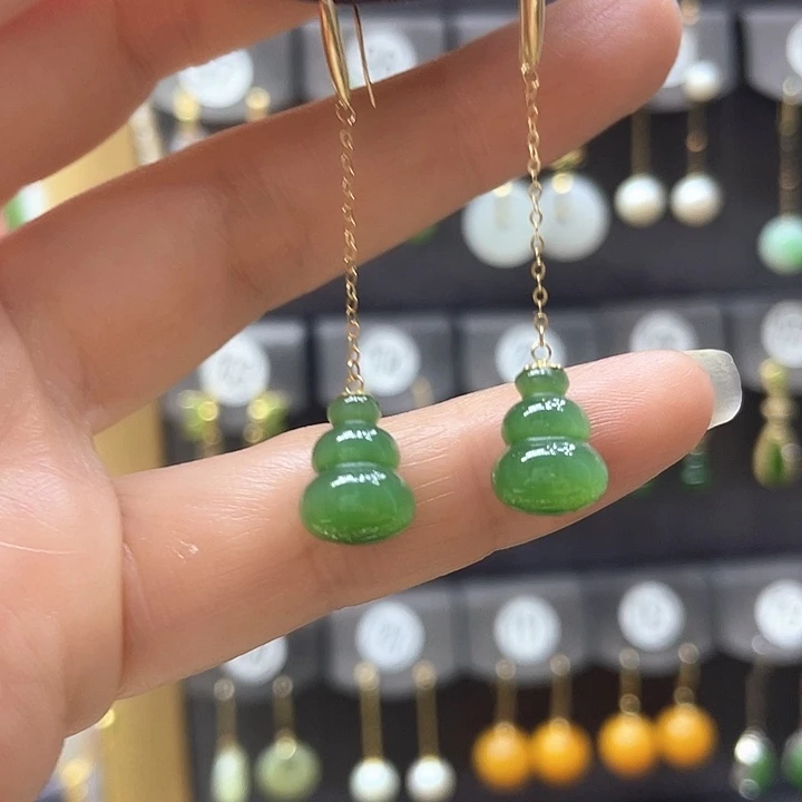 和田玉18K金镶嵌耳饰