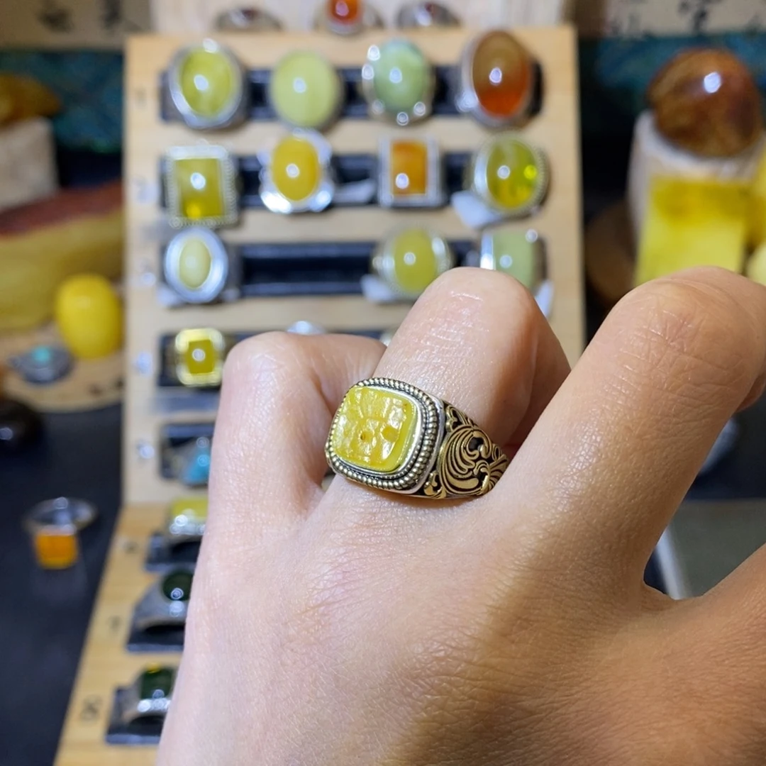 蜜蜡银S925镶嵌戒指?11111111