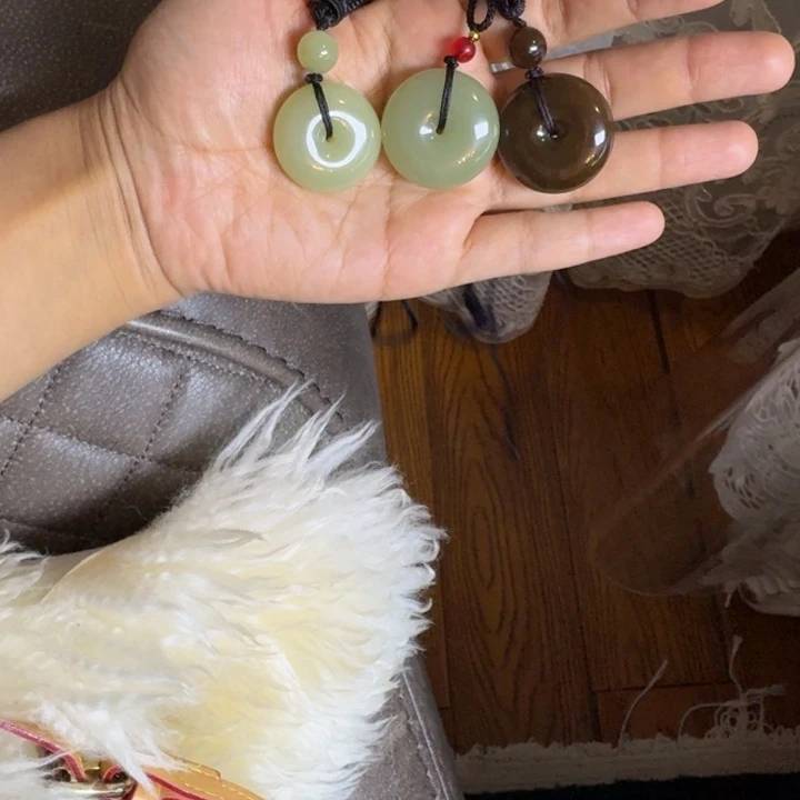 雨***沫和田玉（糖玉）未镶嵌手镯