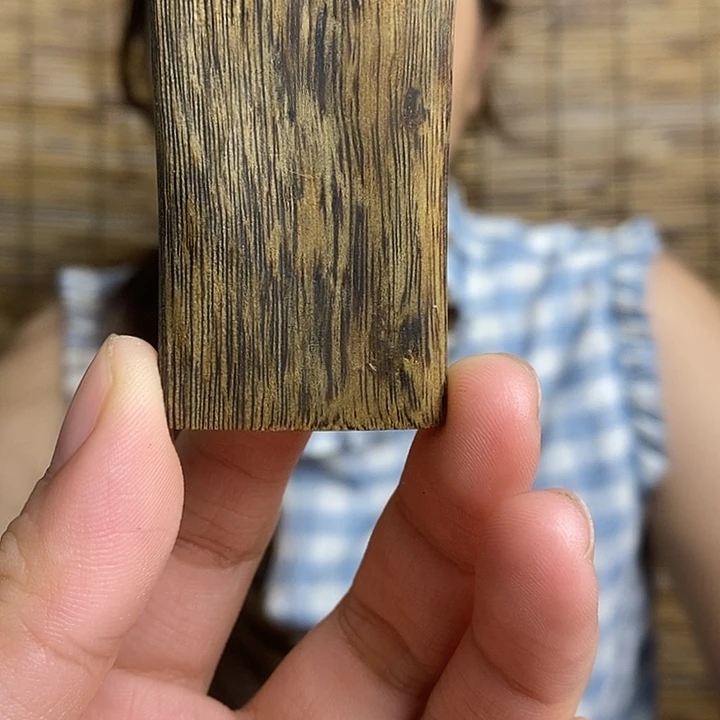 沉香碎屑沉香无事牌