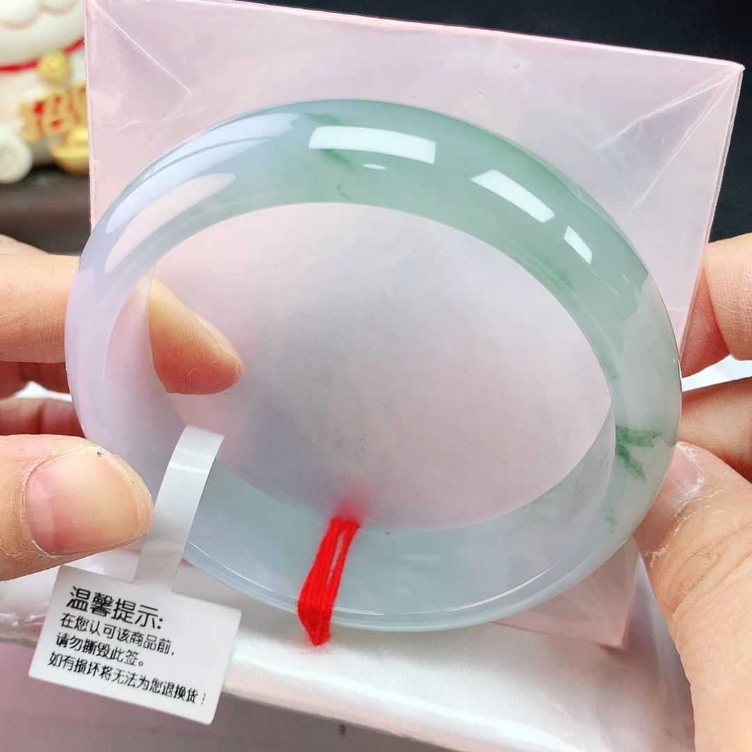翡翠手镯未镶嵌59轮胎