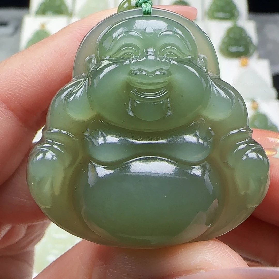 和田玉未镶嵌吊坠(赠链)