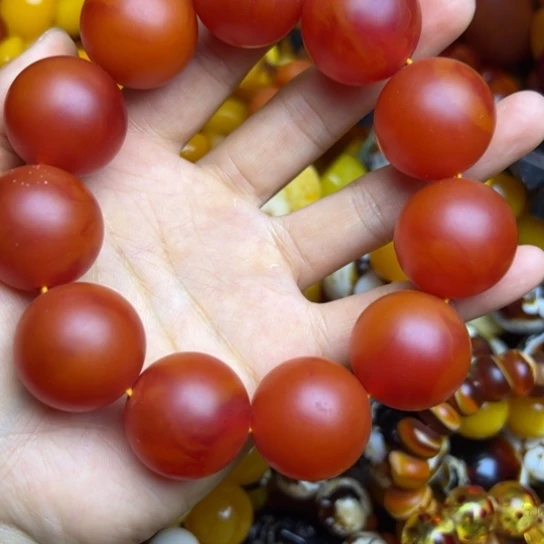 雪***峰琥珀未镶嵌手链蜜蜡