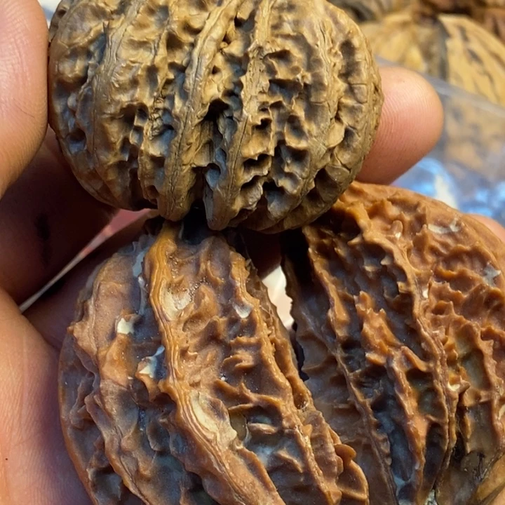 没***果文玩核桃吊坠娜姐98