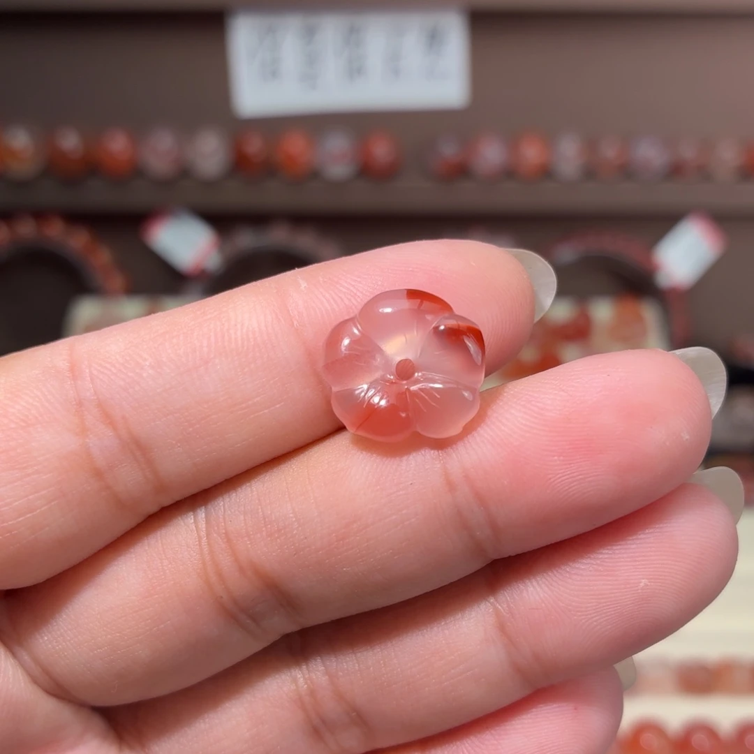 又***开南红玛瑙未镶嵌川料有钱花