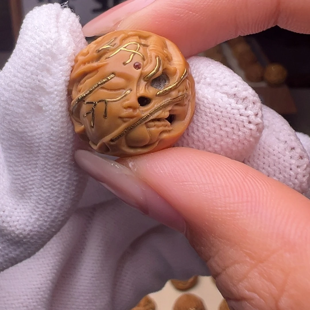 把件猴头核桃镶嵌款多面恶僧全品有正常封口线
