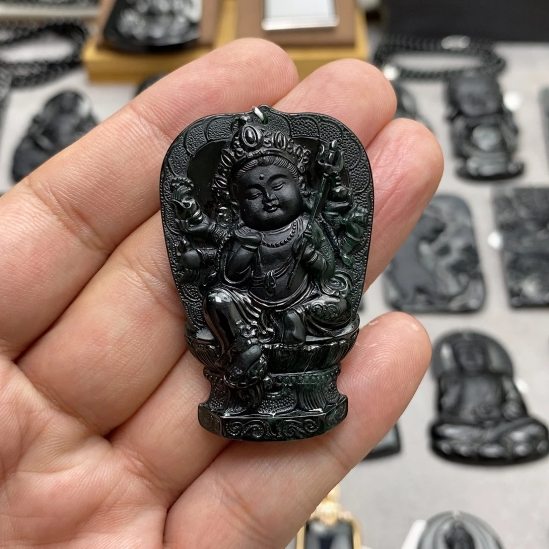 翡翠未镶嵌颈饰度母