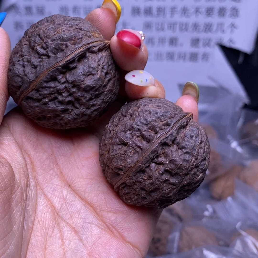 把件文玩核桃云南野生铁核桃94号40mm
