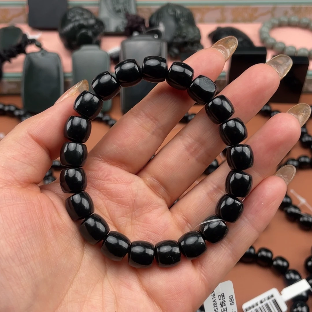 ****是和田玉未镶嵌手链