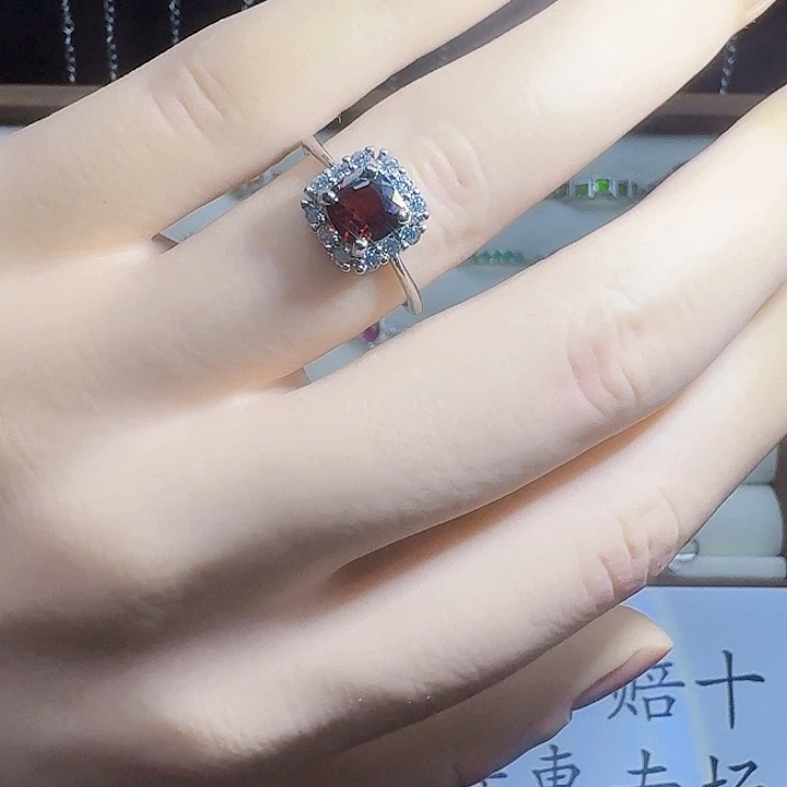 戒指银S925镶嵌石榴石
