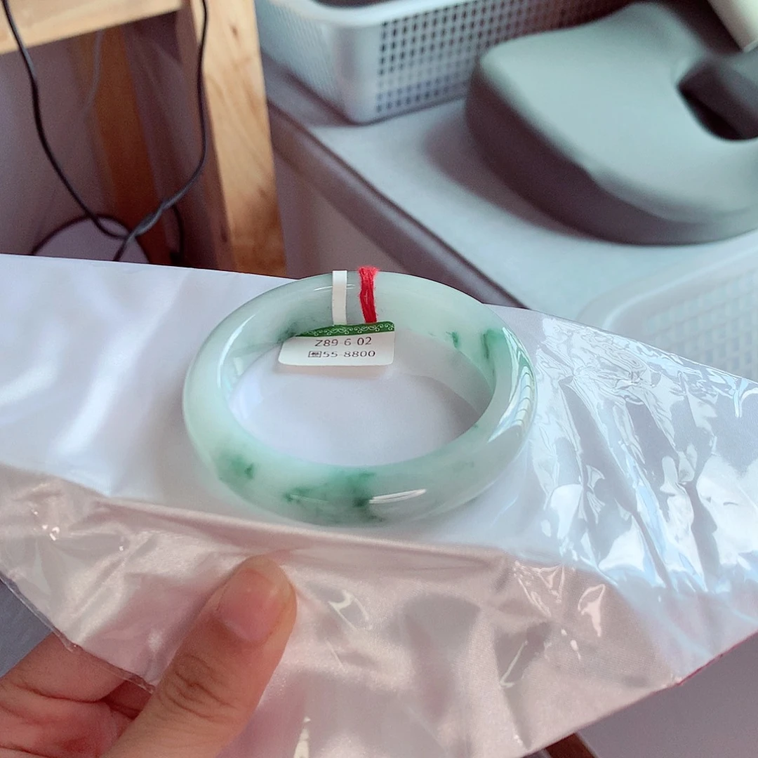 未镶嵌手镯翡翠天然翡翠手镯