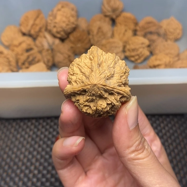 谢***行吊坠文玩核桃文玩核桃异形单只
