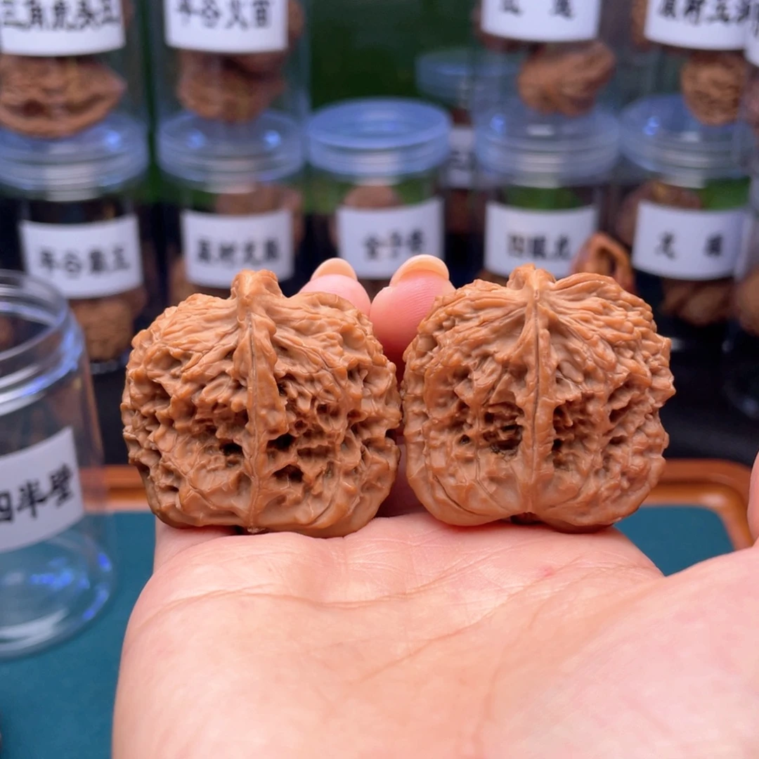 吊坠文玩核桃马老四半壁异形全品