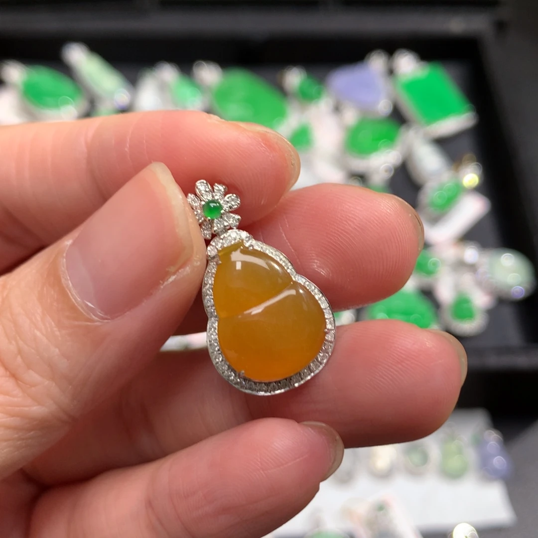 翡翠18K金镶嵌吊坠(不含链)