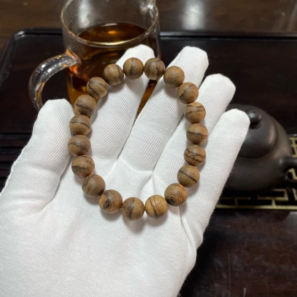 沉香菩萨棋1.0单圈手串