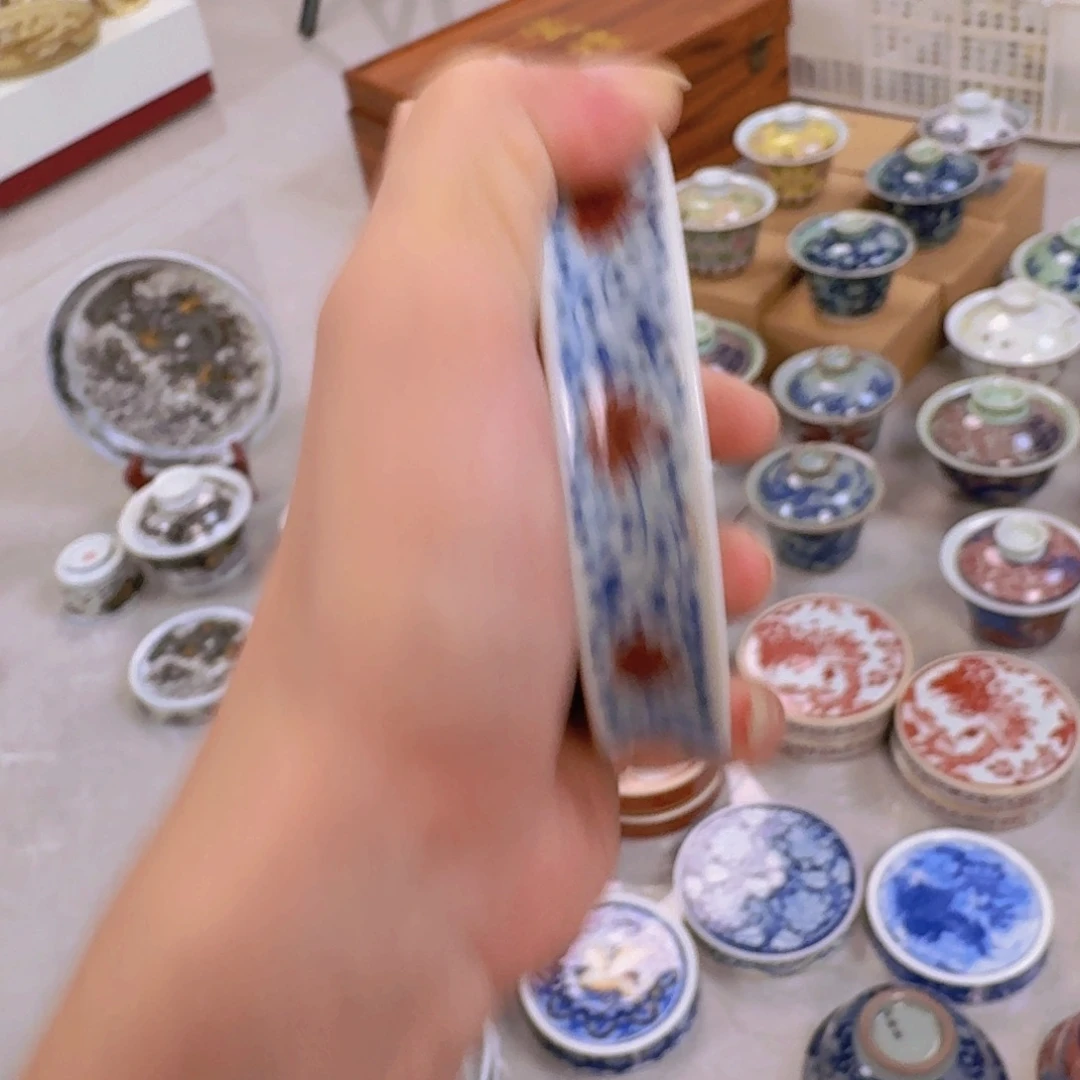 瓷片釉里红缠枝莲盖置景德镇