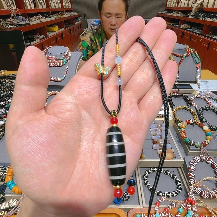 未镶嵌玛瑙/玉髓珠宝奇石