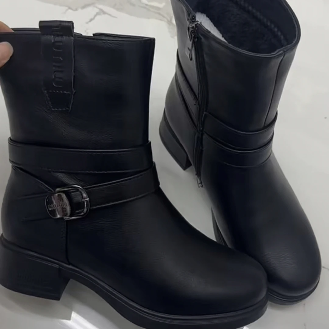 粗跟加棉显瘦复古风圆头秋款短靴女款时装靴