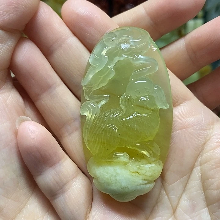 岫玉未镶嵌吊坠(赠链)