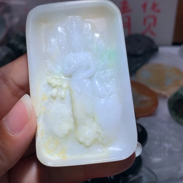 翡翠未镶嵌颈饰保真天然A货翡翠