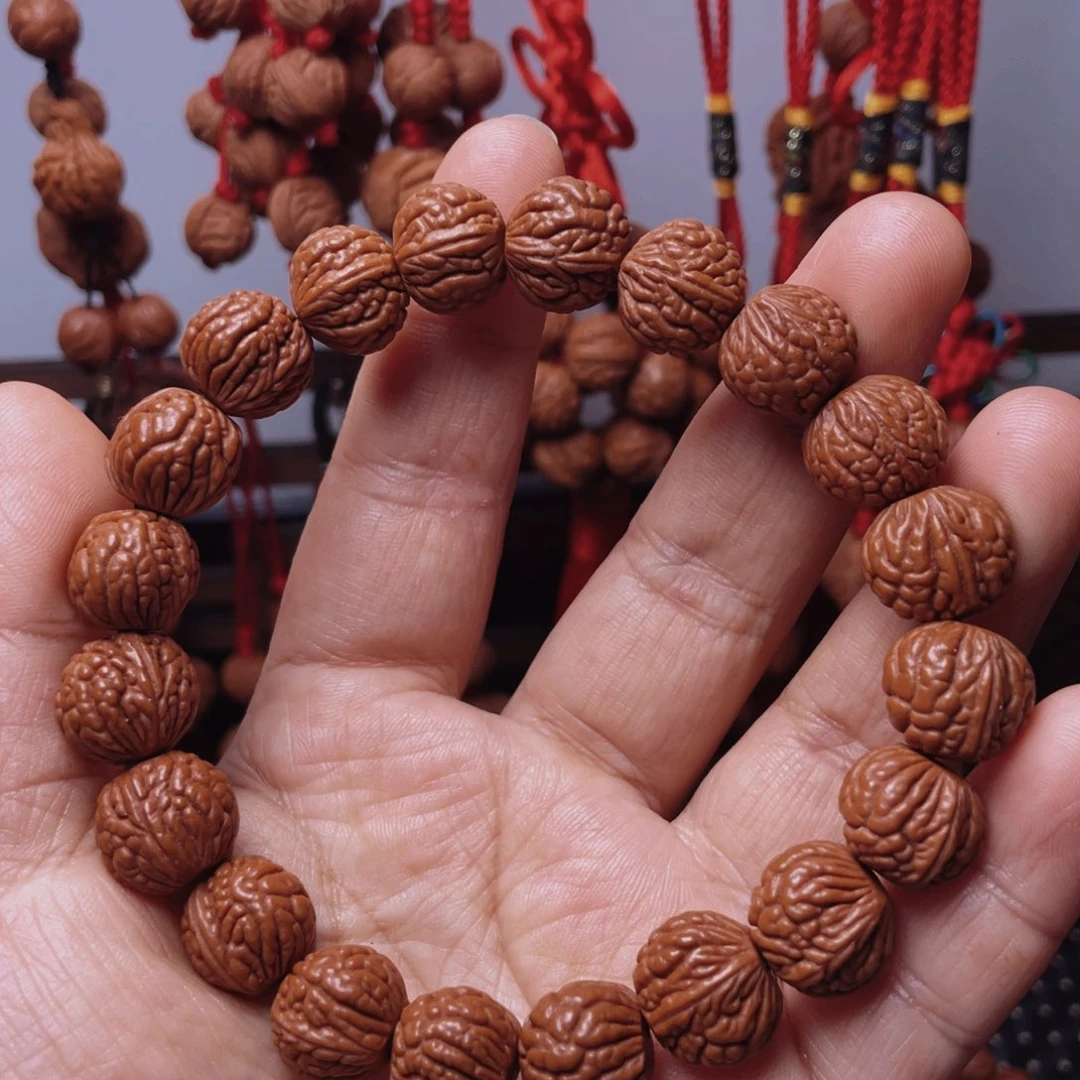 木质类龙纹桃枭手串