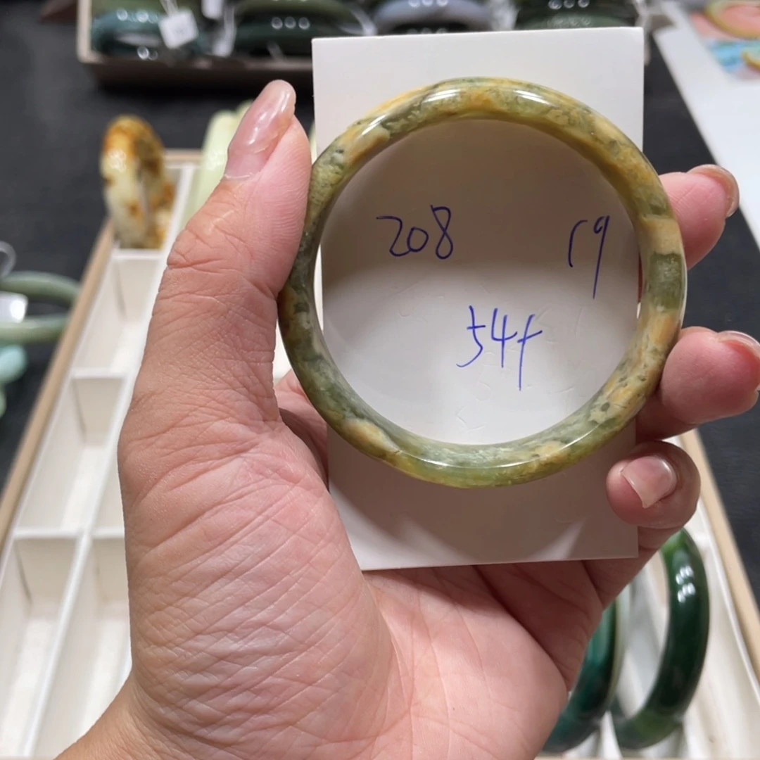 未镶嵌蛇纹石玉手镯