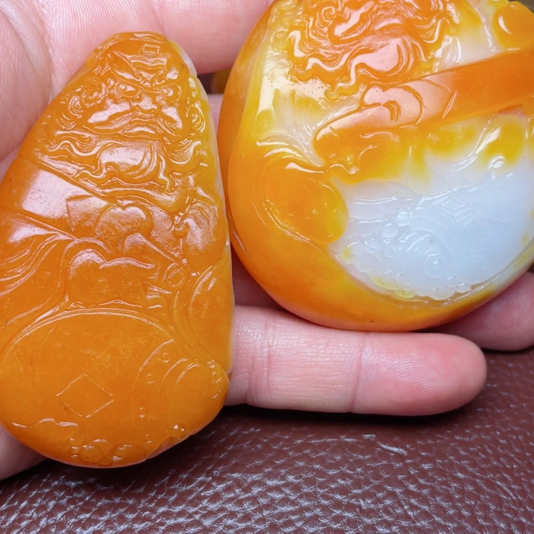 和田玉颈饰未镶嵌心**神