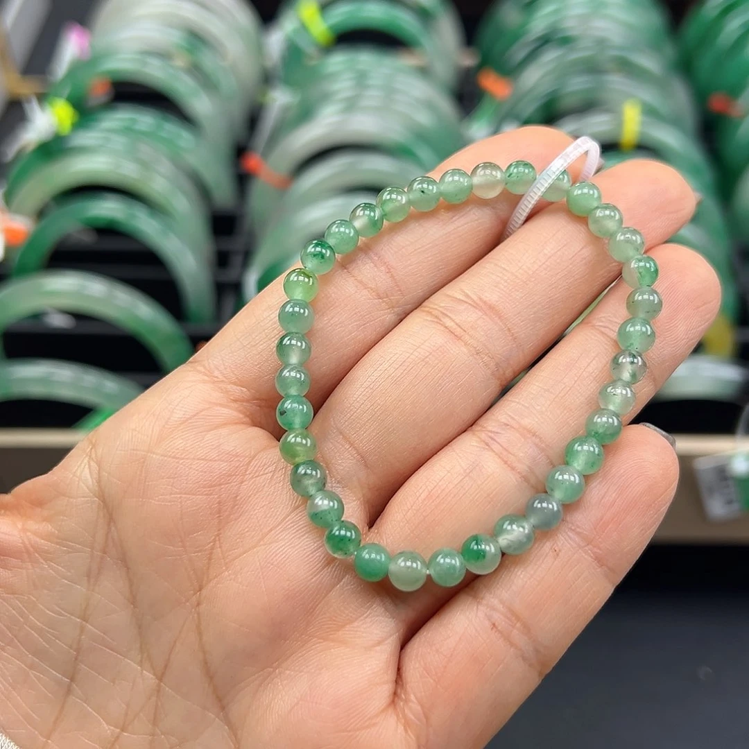 未镶嵌手镯石英质玉