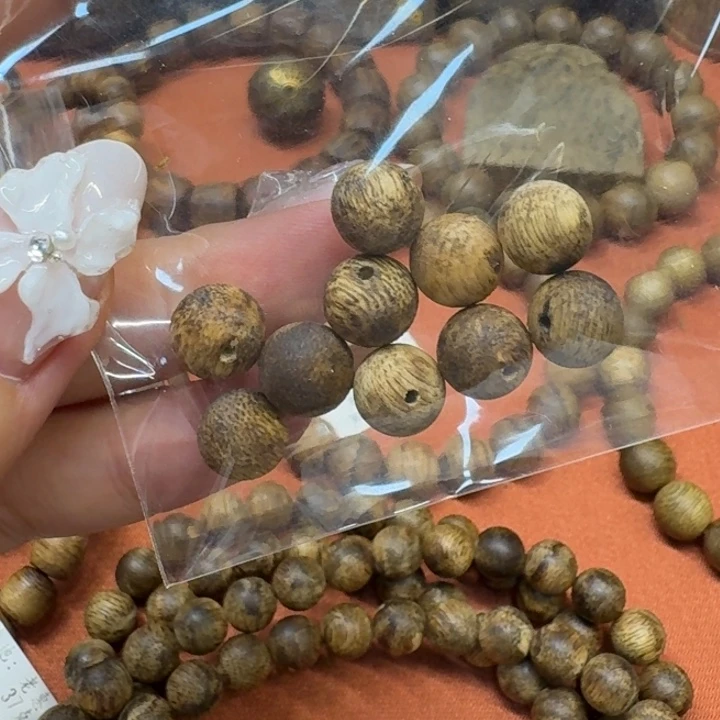 大叶紫檀（黑酸枝木类）