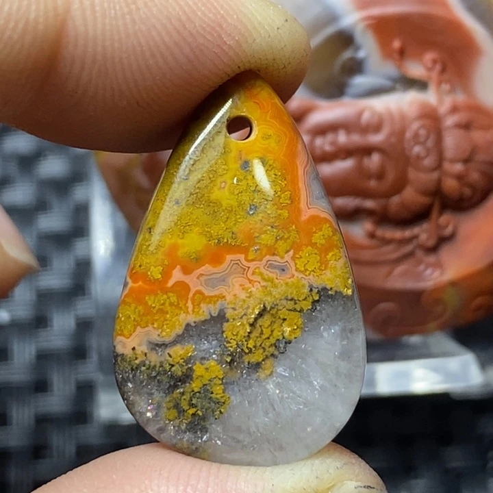 玛瑙/玉髓颈饰未镶嵌史****2