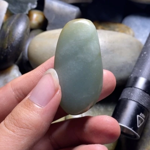 未镶嵌和田玉（糖玉）挂件超**哥