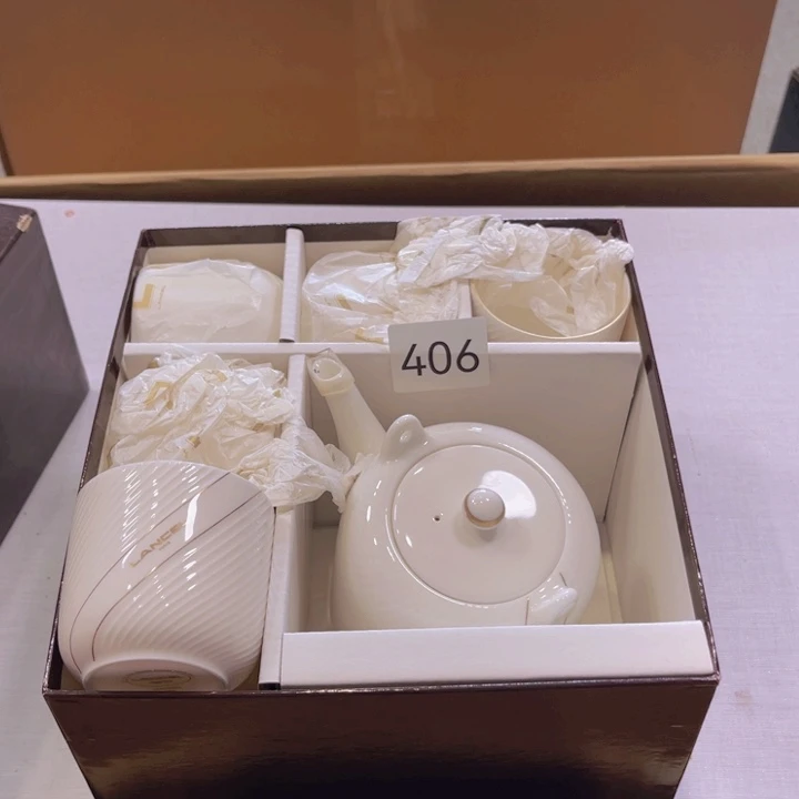 茶盏W****8瓷器制作工艺精湛