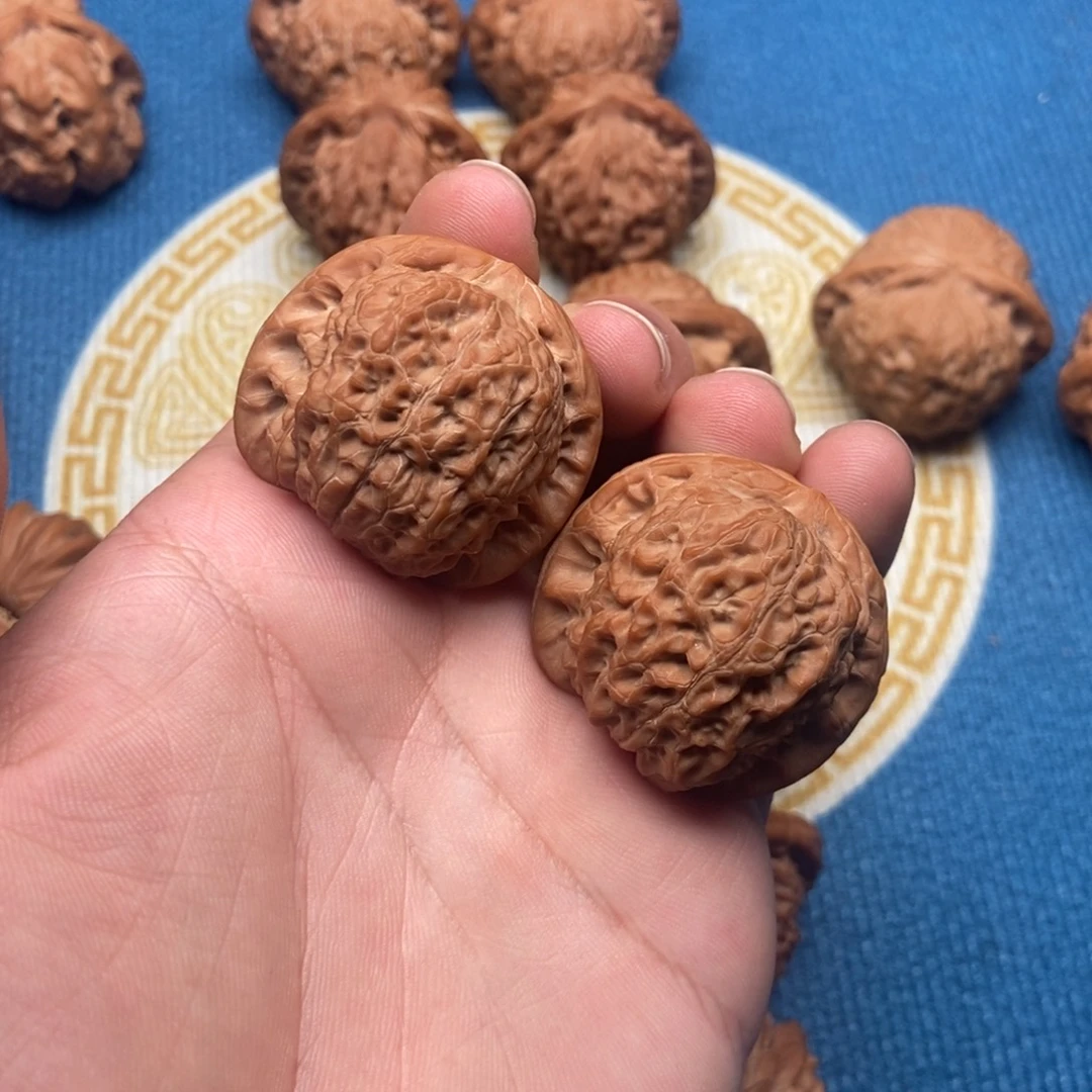 吊坠文玩核桃37血麒麟
