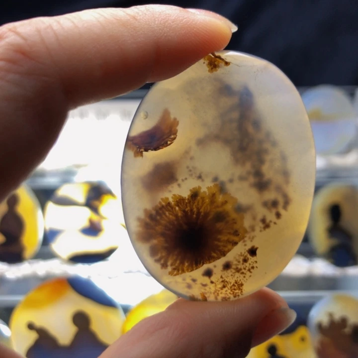 合金玛瑙/玉髓珠宝奇石30